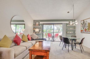 Palm Desert Resort Country Club Condo with Views!